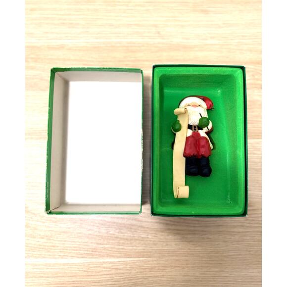 Hallmark CHRISTMAS Santa Claus Stocking Hanger VINTAGE - Picture 2 of 6